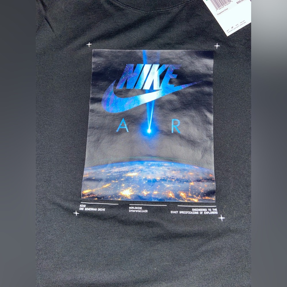 Brand new black nike shirt